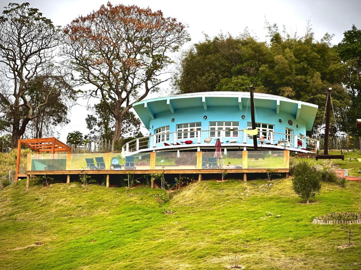 Casa Abacaxi, Vila Magica Hotel Bueno Brandão Kültér fotó